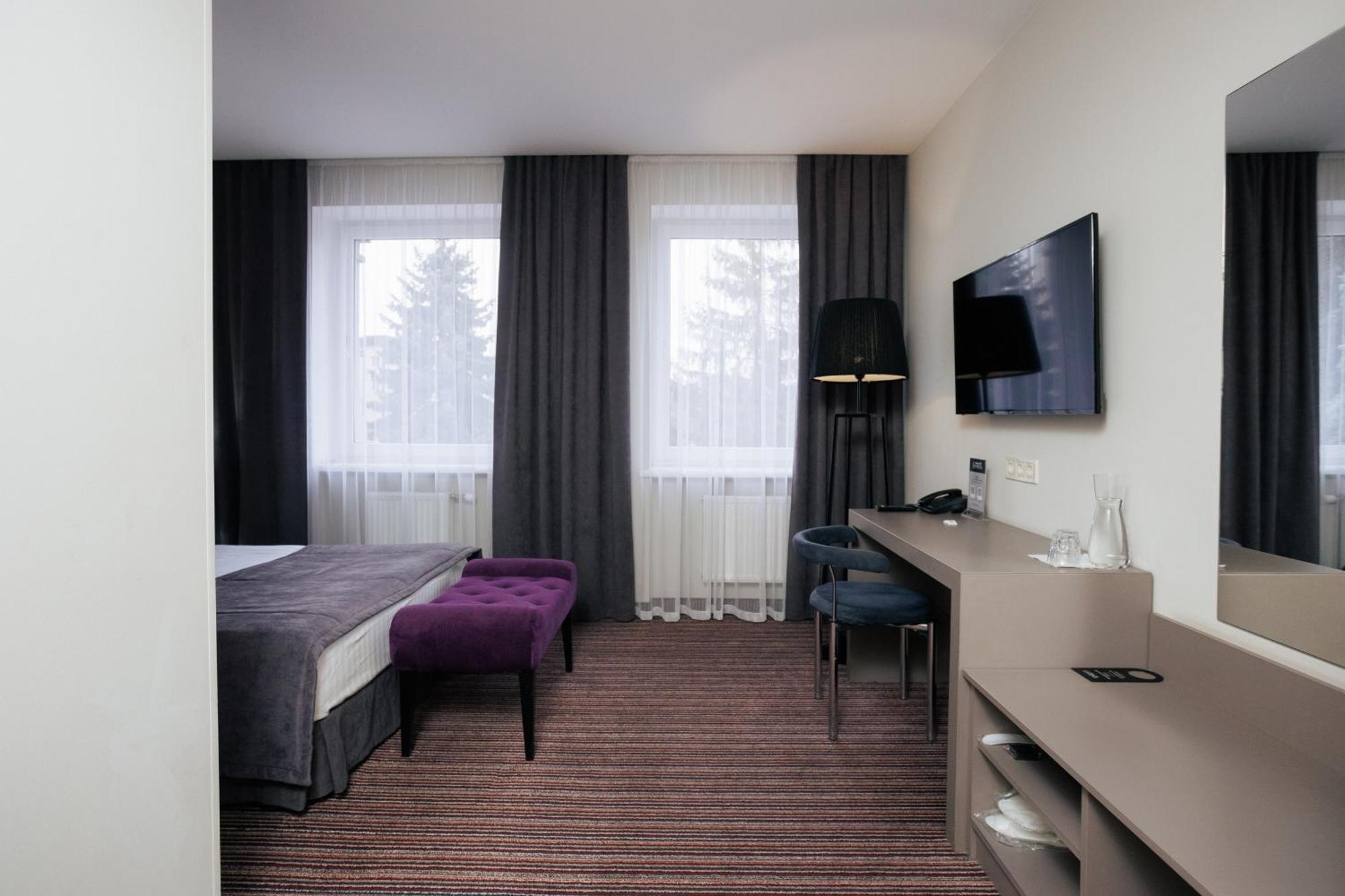 Boutique Hotel Central Rivne Exterior photo
