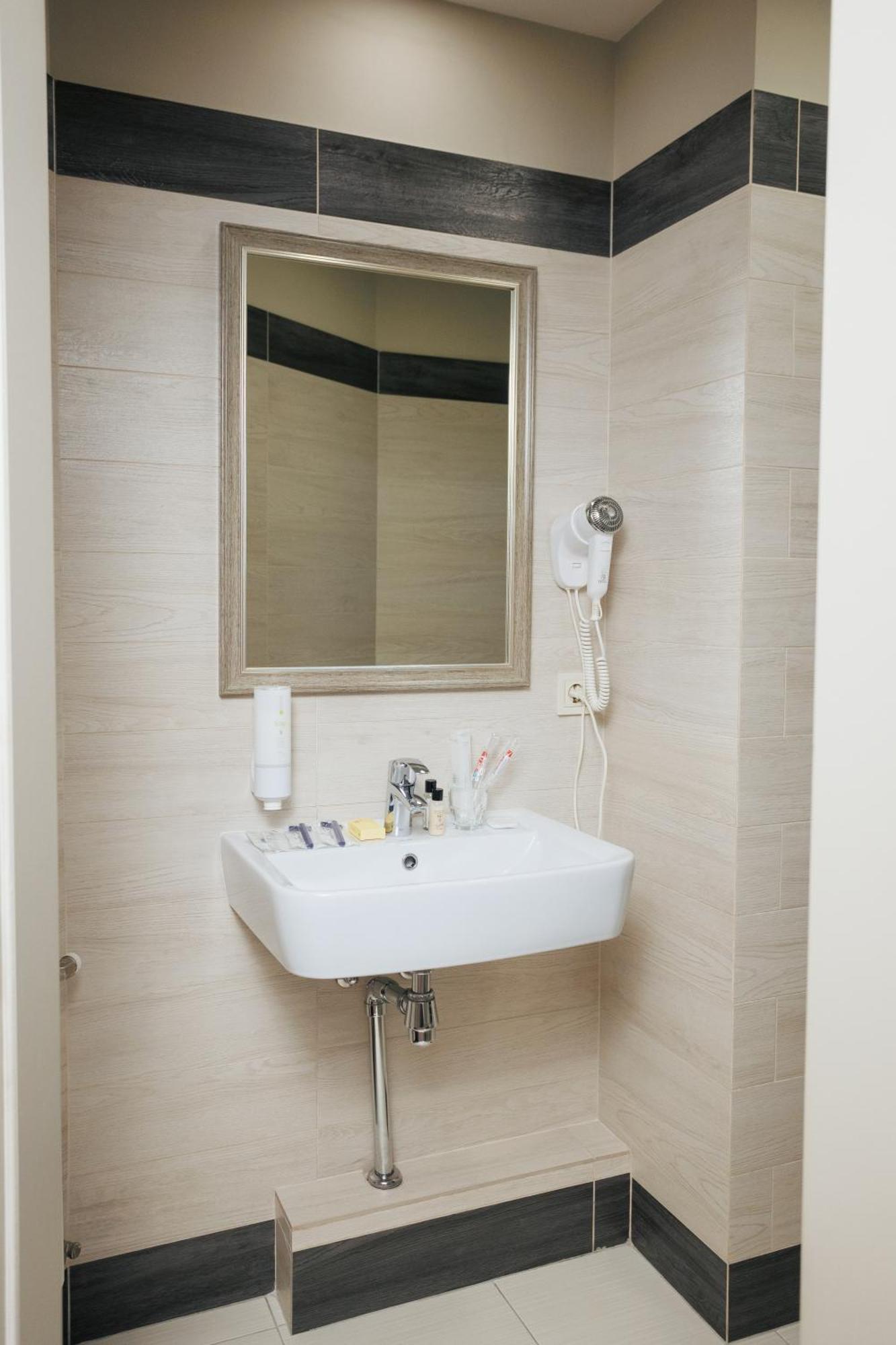 Boutique Hotel Central Rivne Exterior photo